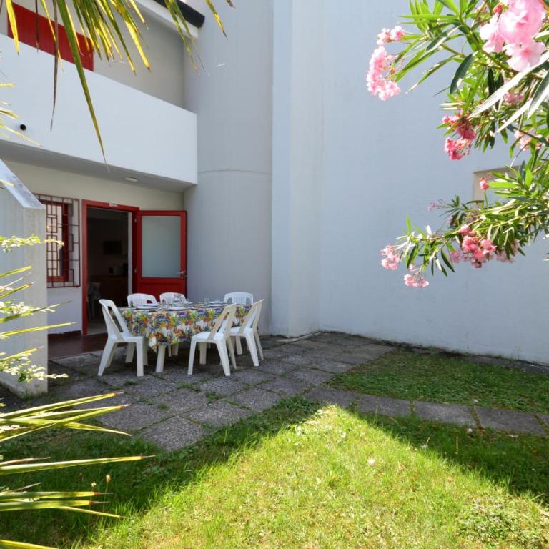 Holiday Village - Three-Bedroom Apartment - Beach included - 1