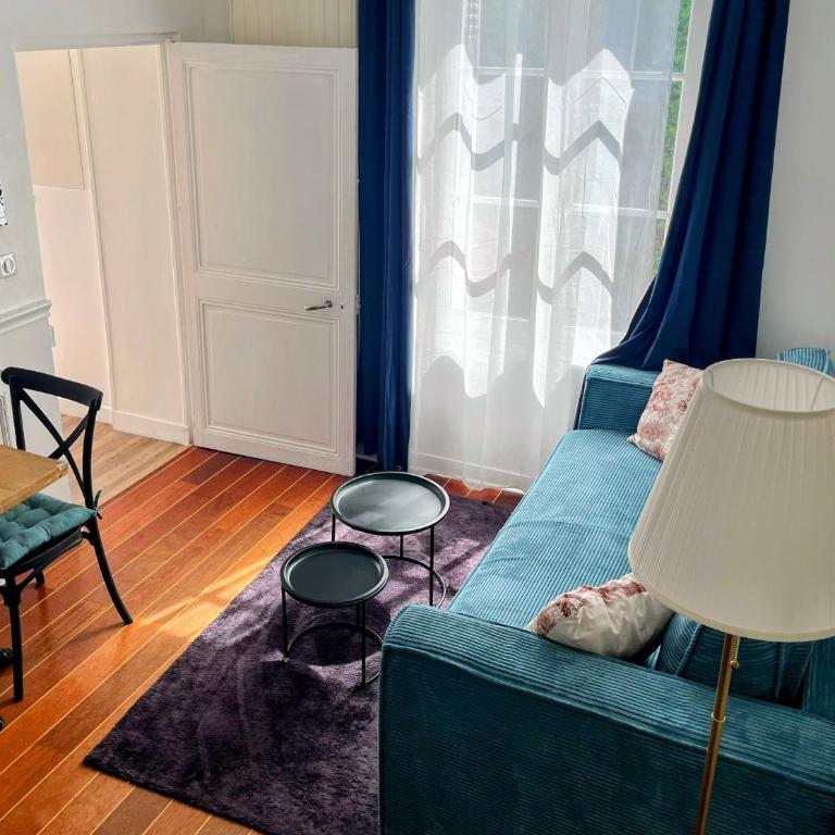 L'Atelier des Rêves Amboise - One-Bedroom Premier Apartment - 10