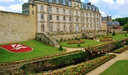 Vannes maison familiale avec jardin 6min du port - Casa con 1 dormitorio - 35