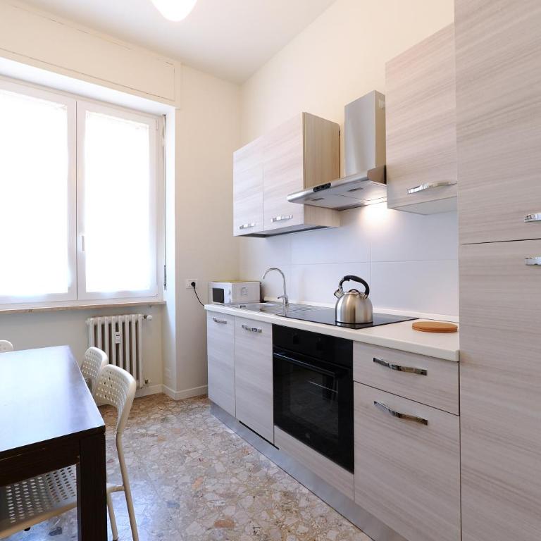 PrimoPiano - Plinio - Appartamento con 1 Camera da Letto e Balcone - 13