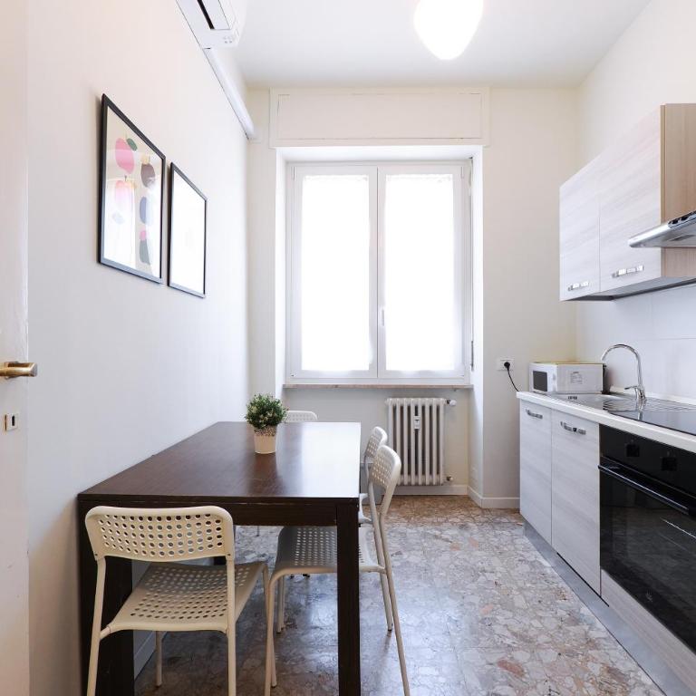 PrimoPiano - Plinio - Appartamento con 1 Camera da Letto e Balcone - 16