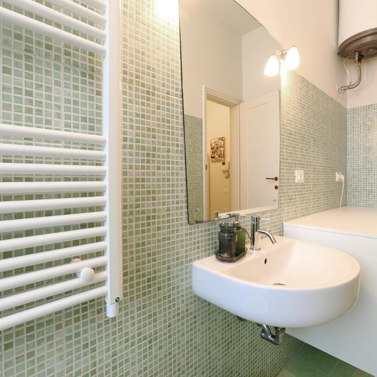 PrimoPiano - Plinio - Appartamento con 1 Camera da Letto e Balcone - 35