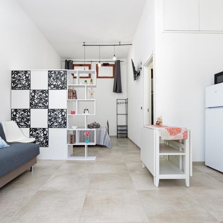 Appartamenti Corallo e Conchiglia - Studio with Sofa Bed - 3