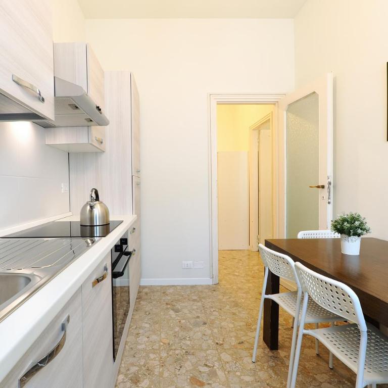 PrimoPiano - Plinio - Appartamento con 1 Camera da Letto e Balcone - 41