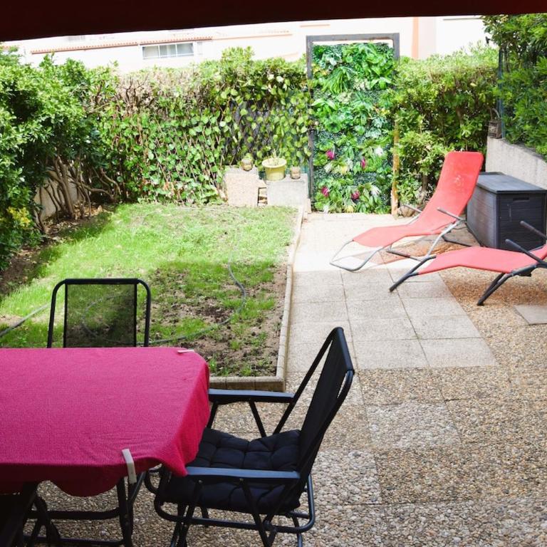 A 150 m de la Plage, T2 climatisé en rdj, parking privé - Apartment mit 1 Schlafzimmer - 3