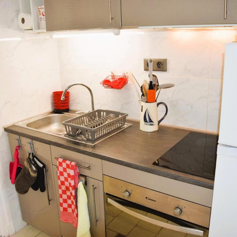 A 150 m de la Plage, T2 climatisé en rdj, parking privé - Apartment mit 1 Schlafzimmer - 11