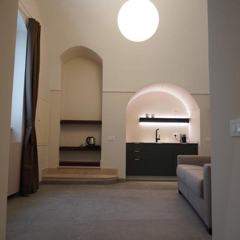 Corsocentodue Suites - Camera Familiare - 7
