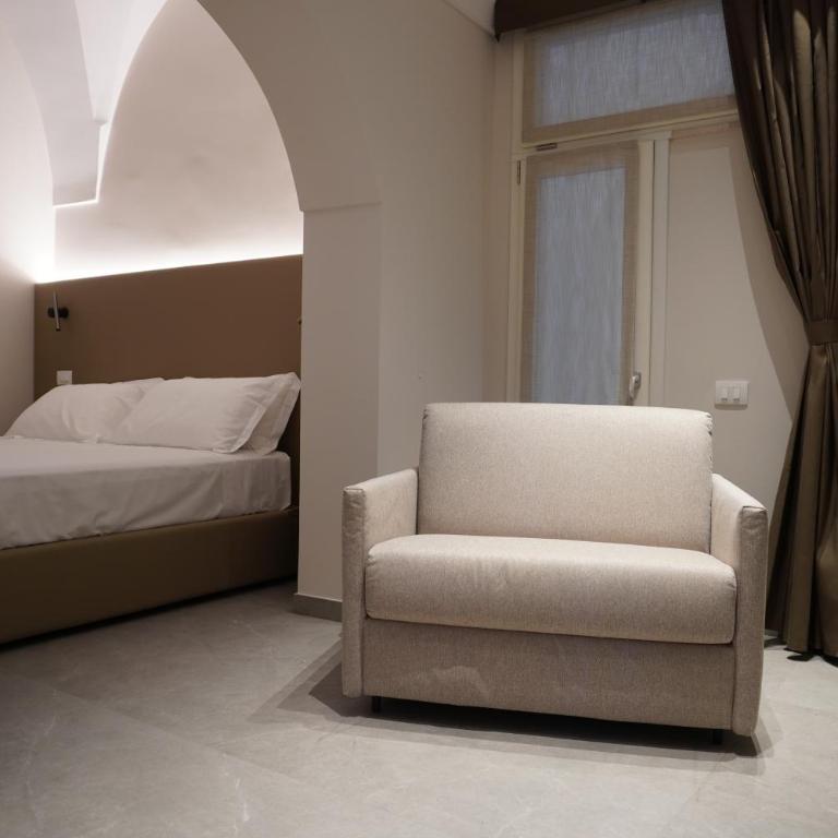Corsocentodue Suites - Camera Familiare - 3