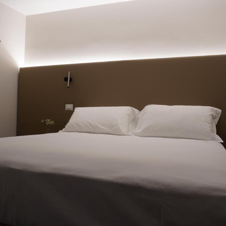 Corsocentodue Suites - Camera Quadrupla - 3