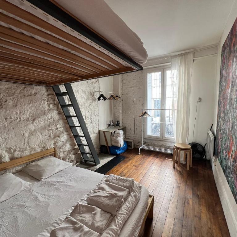 Agréable 35m2 proche de Montmartre - Appartement - Rez-de-Chaussée - 4