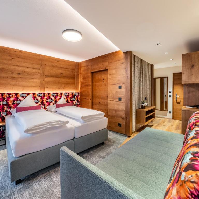 Hotel Pramstraller - Doppelzimmer mit Balkon - 6