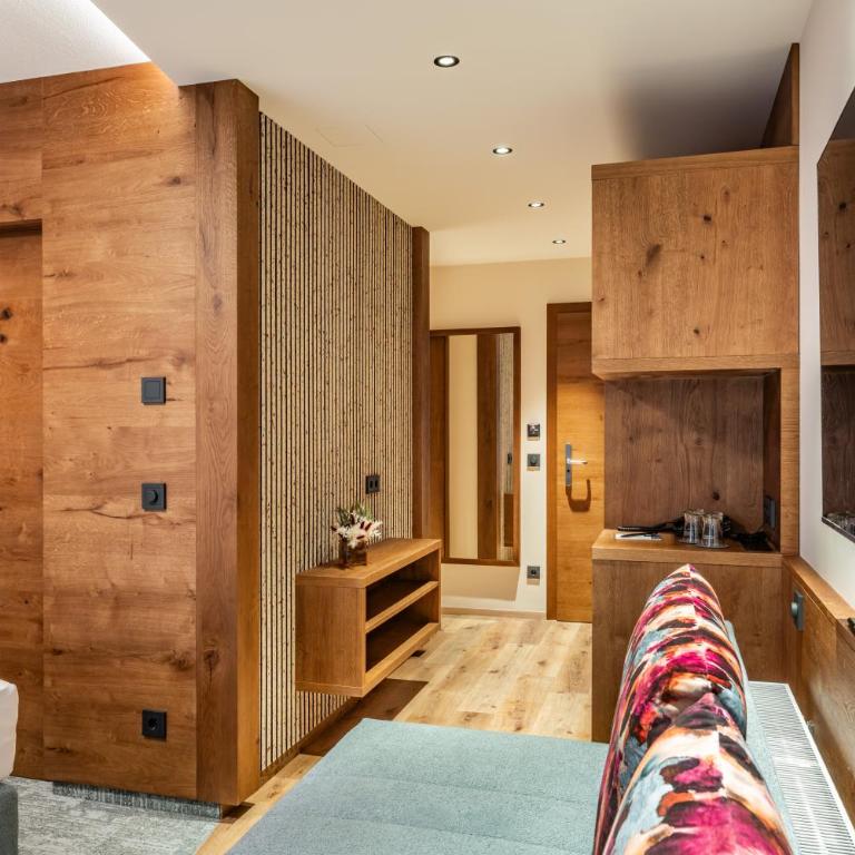 Hotel Pramstraller - Doppelzimmer mit Balkon - 7