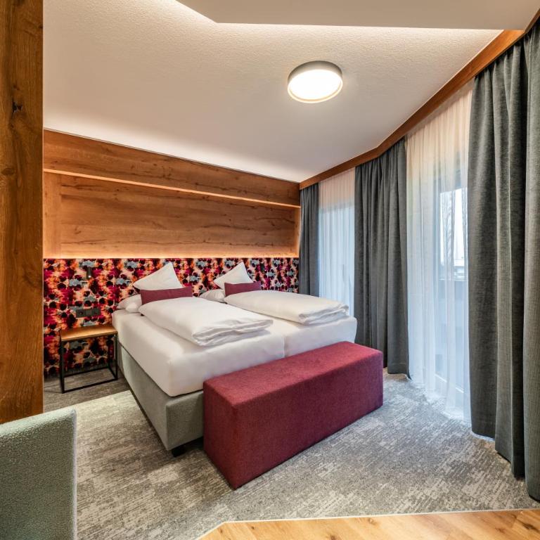 Hotel Pramstraller - Doppelzimmer mit Balkon - 14
