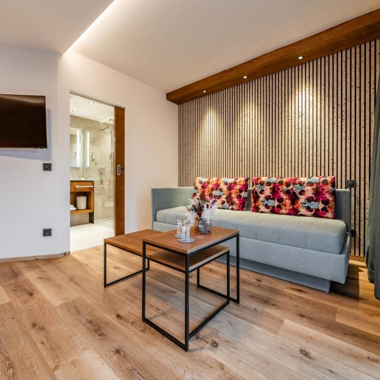 Hotel Pramstraller - Doppelzimmer mit Balkon - 18
