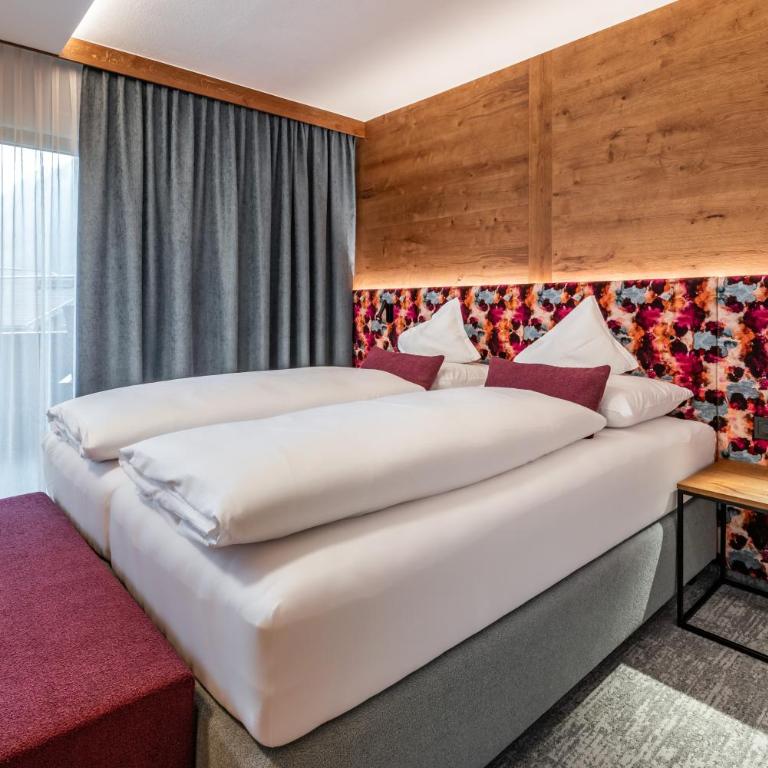 Hotel Pramstraller - Doppelzimmer mit Balkon - 19