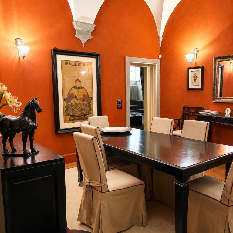 Luxury frescoed apartment in the center - One-Bedroom Apartment - 4