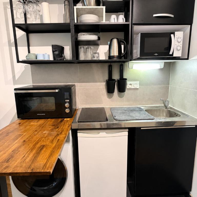 Cozy studio with Eiffel view, Paris 14 - Studio Lit King-Size - 18
