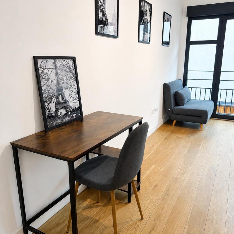 Cozy studio with Eiffel view, Paris 14 - Studio Lit King-Size - 10