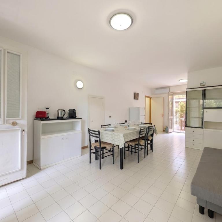 -Cortile privato- 2 min dal mare WiFi AC - Appartamento con 2 Camere da Letto - 2