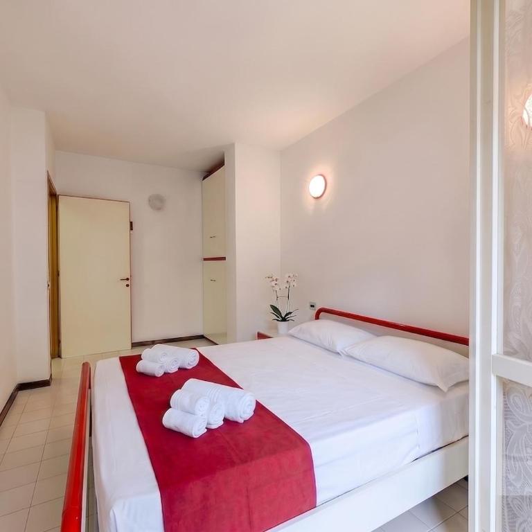 -Cortile privato- 2 min dal mare WiFi AC - Appartamento con 2 Camere da Letto - 4