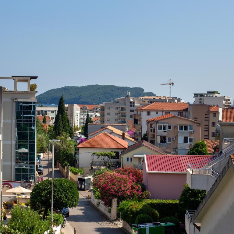 Premium Apartments Zevs - Deluks Dvokrevetna Soba sa Bračnim Krevetom i Balkonom - 20