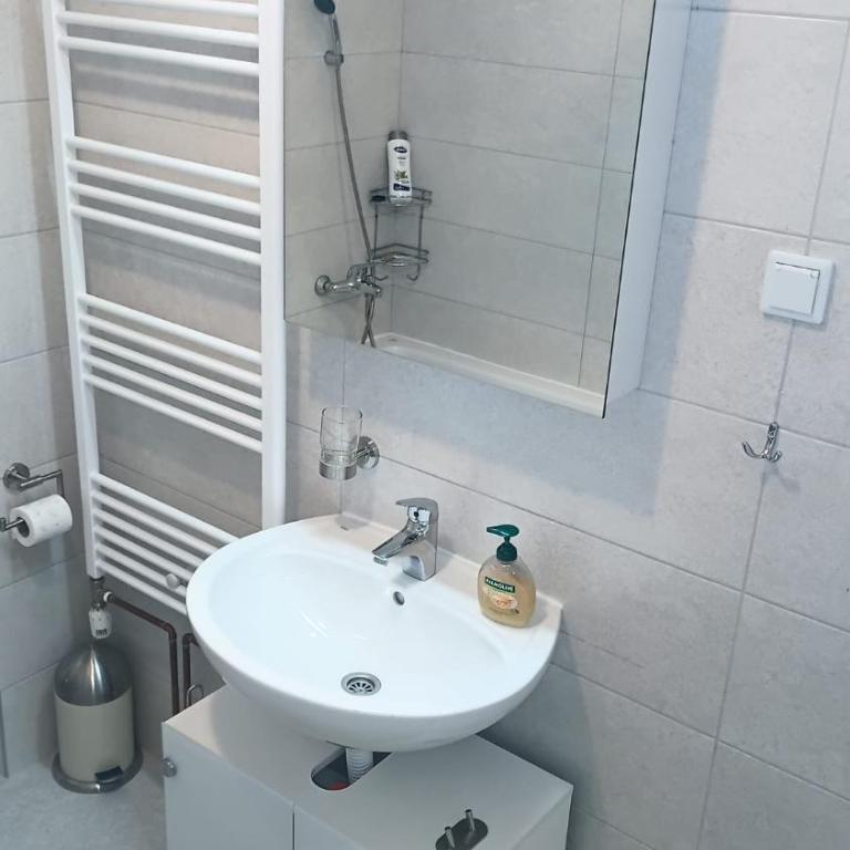 Apartment SAYA - Kuća sa 2 Spavaće Sobe - 10