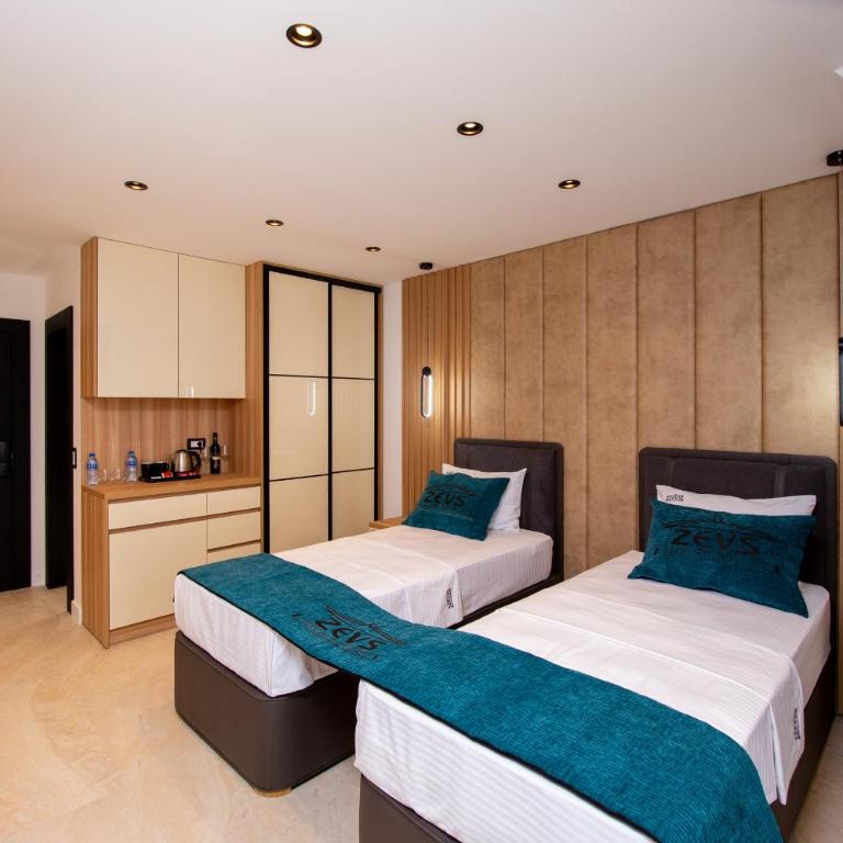 Premium Apartments Zevs - Deluks Dvokrevetna Soba sa Bračnim Krevetom/Zasebnim Krevetima i Balkonom - 12