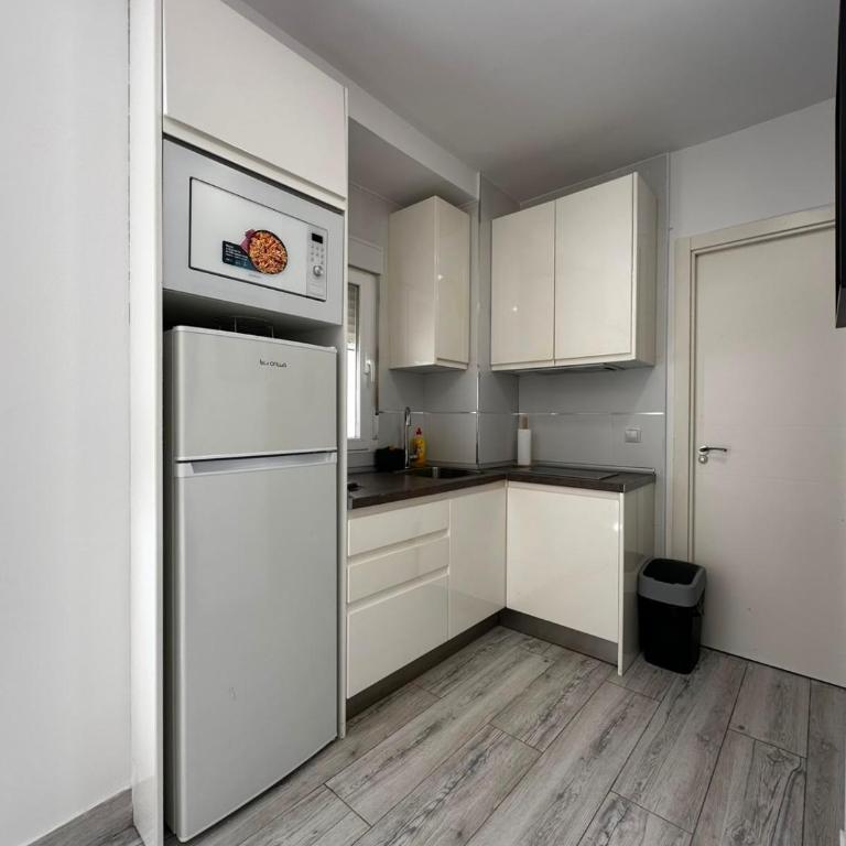 Great Studio in Madrid. Genciana, 46. - Apartamento de 1 dormitorio - 3