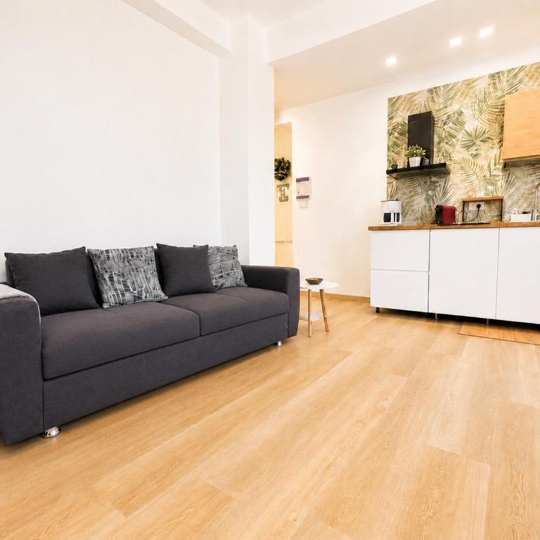 Bright and Spacious Elegant Apartment 5 min Airport - Appartamento con 1 Camera da Letto e Balcone - 9