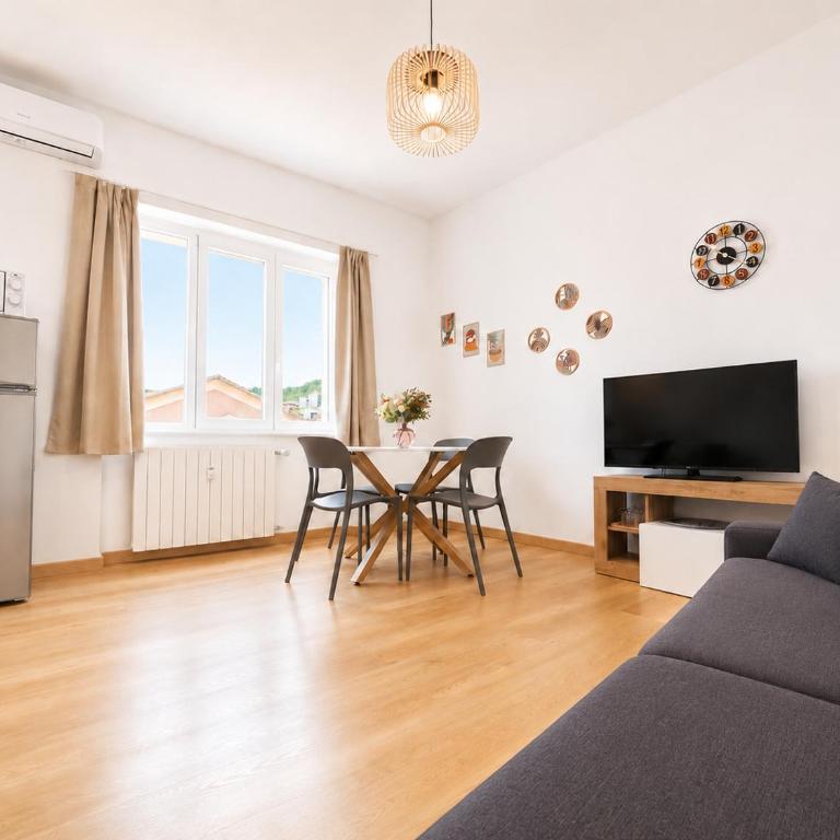 Bright and Spacious Elegant Apartment 5 min Airport - Appartamento con 1 Camera da Letto e Balcone - 7