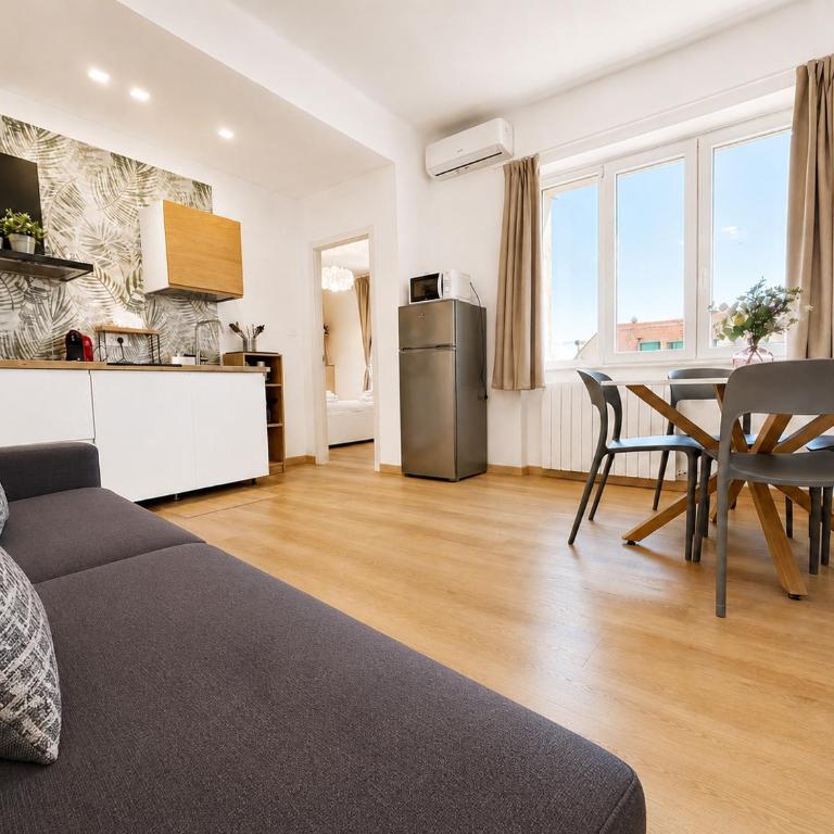 Bright and Spacious Elegant Apartment 5 min Airport - Appartamento con 1 Camera da Letto e Balcone - 17