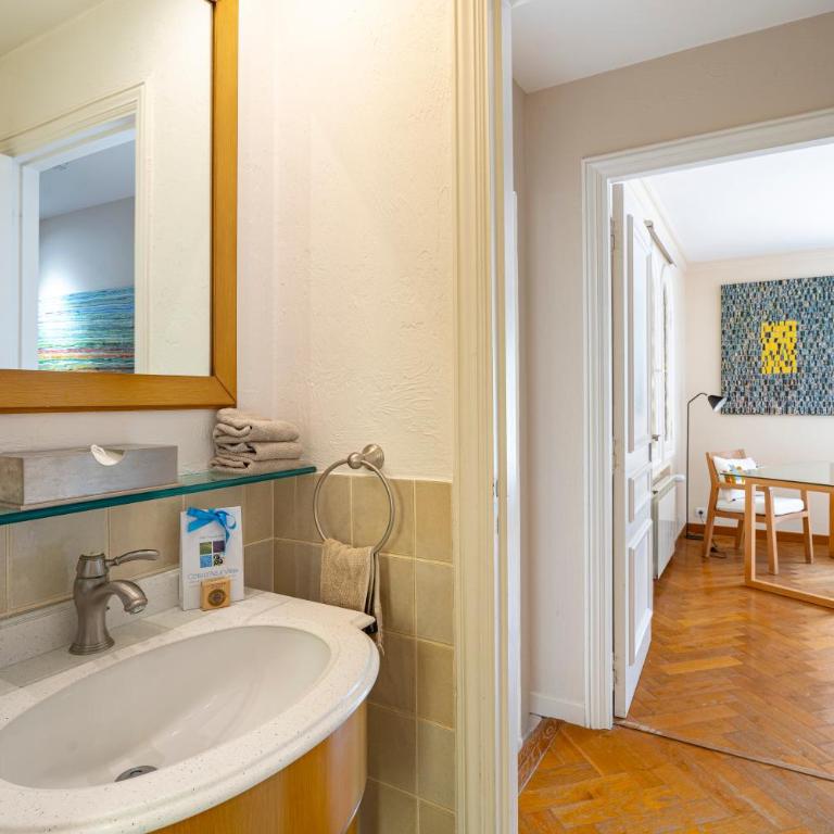 Grande Villa proche Sophia avec magnifique vue mer - Villa - 26