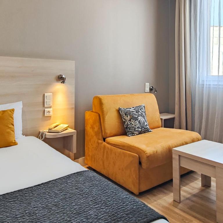 Hôtel Helvétique - Chambre Double Deluxe - 10