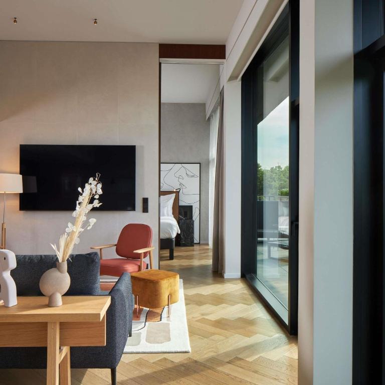 L'Esquisse Hotel & Spa Colmar - MGallery Collection - Suite Penthouse Exécutive 2 Chambres - Terrasse - Vue Panoramique - 1