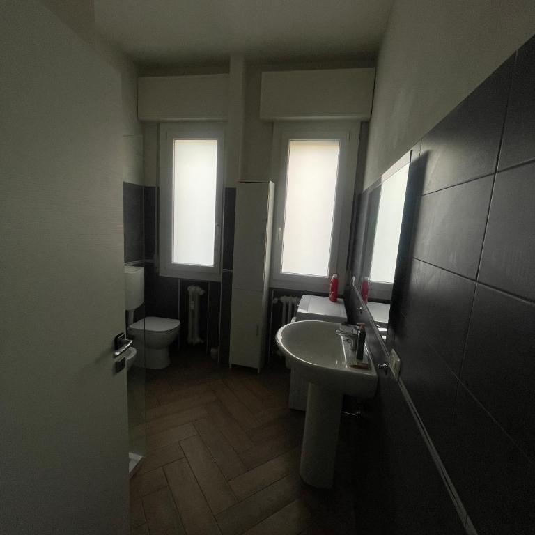 Cialdini - Appartamento con 2 Camere da Letto - 2