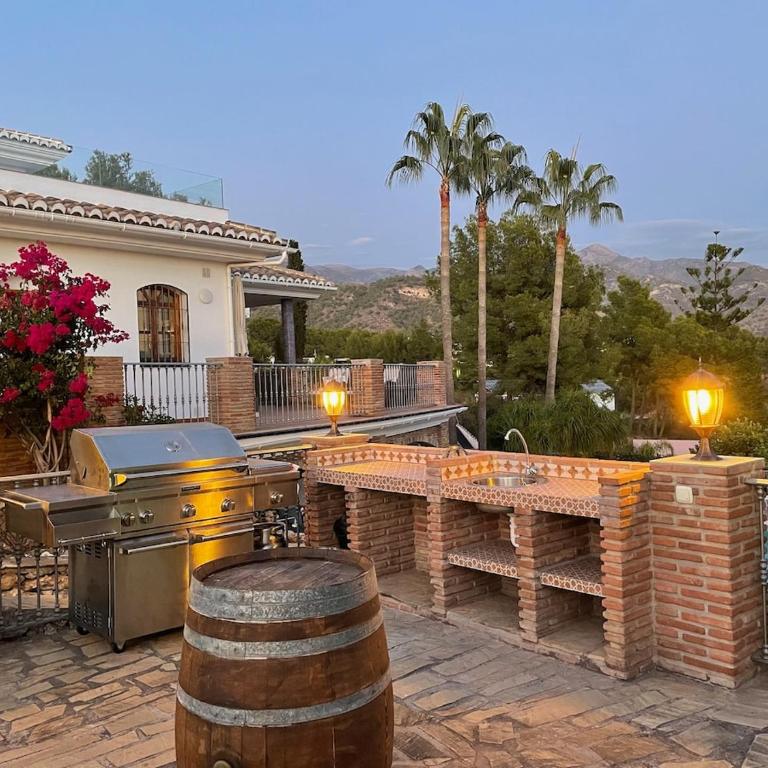 10-12-bed house in Nerja Frigiliana, Costa del Sol - Casa de 5 dormitorios - 94