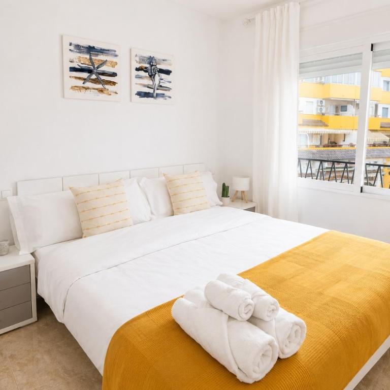 Amplio piso con terraza cerca de la playa - Apartment - 36
