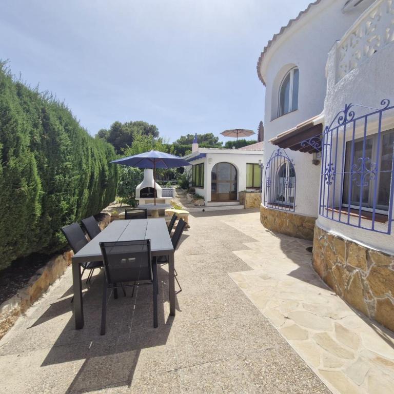 Casa Vista peñón by Theka Services - Villa with Private Pool - 60