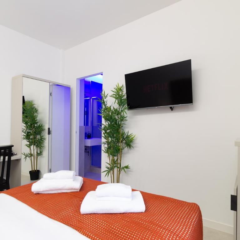 The Celio Boutique Suites - Camera Matrimoniale con Bagno Privato - 6
