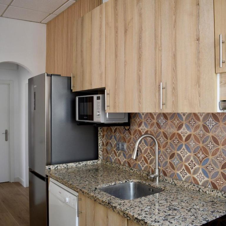 Casa con terraza en Fuengirola - Casa con 1 dormitorio - 2