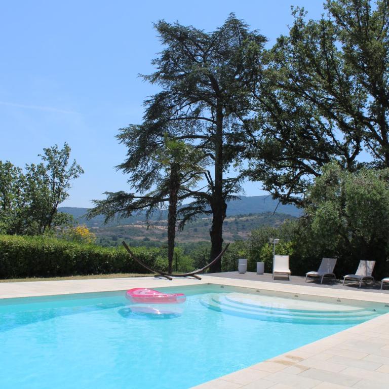 VILLA 10 PERSONNES AVEC GRANDE PISCINE PRES Du ROCHER ET DU LAC - Villa - 38