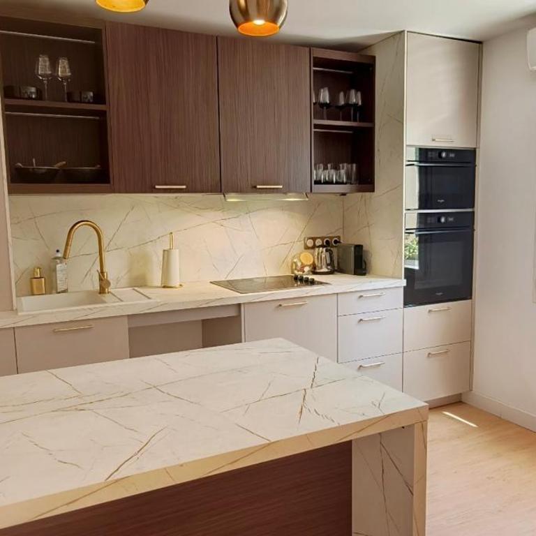 Apartment with terrace and private parking - Apartment - 3
