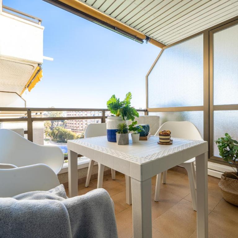 Aquamarina La Pineda - Apartment - 8