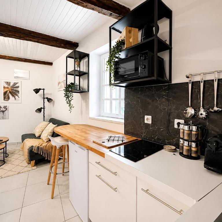"Le Viala" Studio climatisé - Centre historique - Arrivée autonome - One-Bedroom Apartment - 9