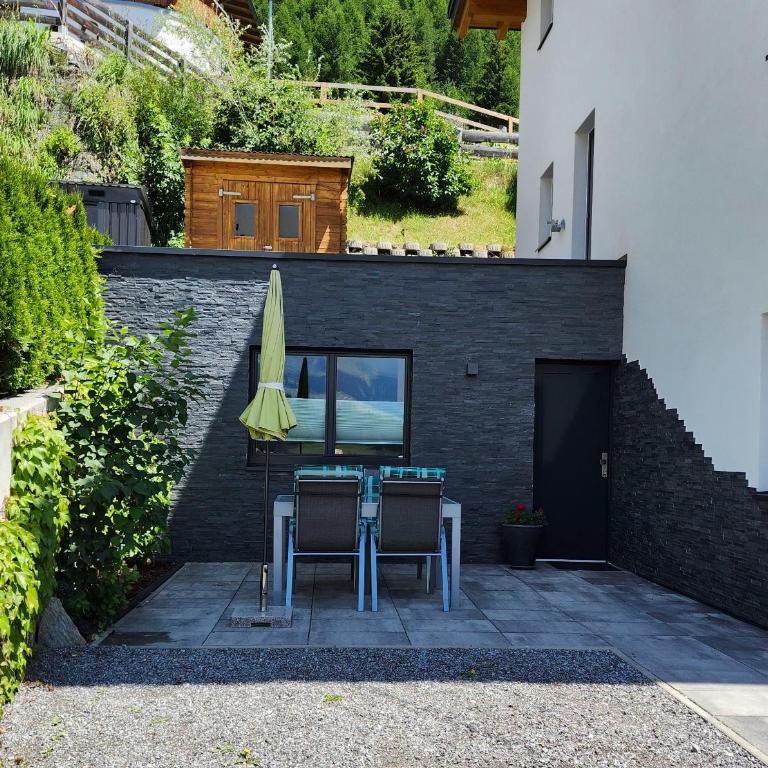 Apart Alpenflair - Apartment mit Terrasse - 2