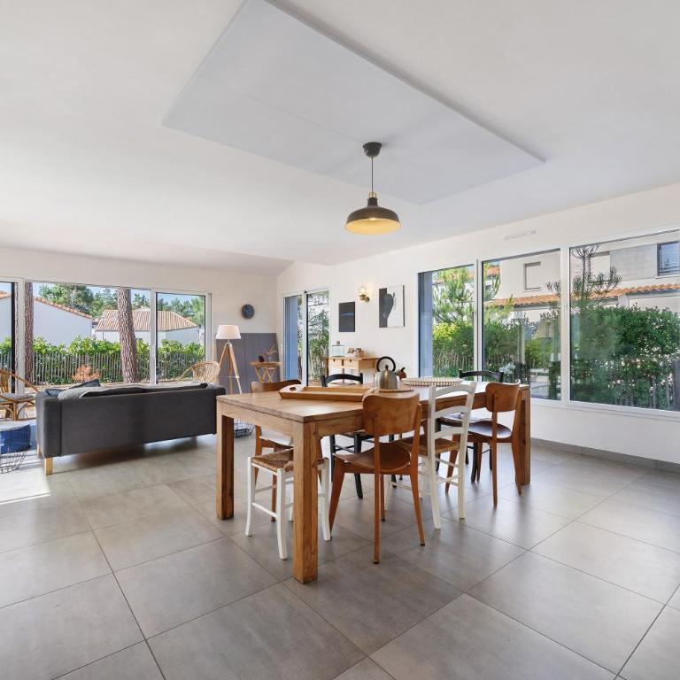 Maison Des Orchidées - 100m plage - Three-Bedroom House - 23