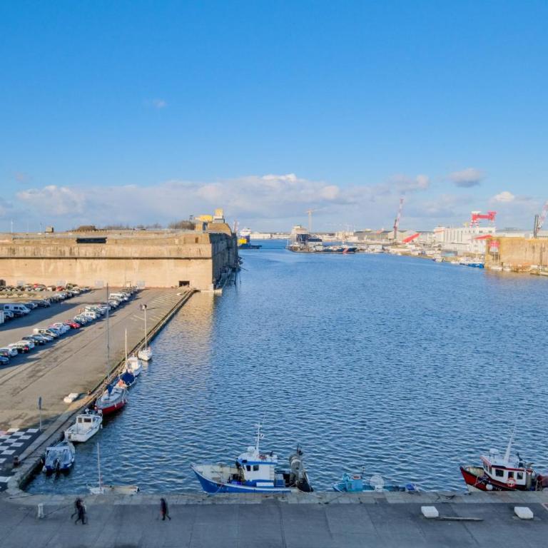 Paquebot - face port - mer - parking - Appartement - 4
