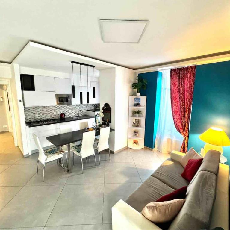 Nice apartment in the historic center - Appartamento con 2 Camere da Letto - 2