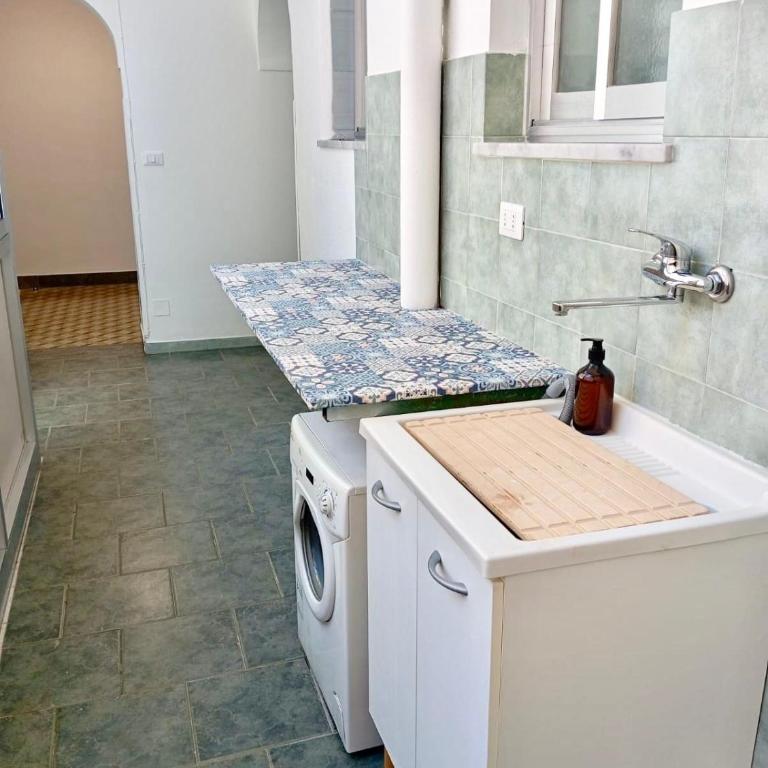 Big Family - Apartamento de 3 dormitorios con balcón - 9