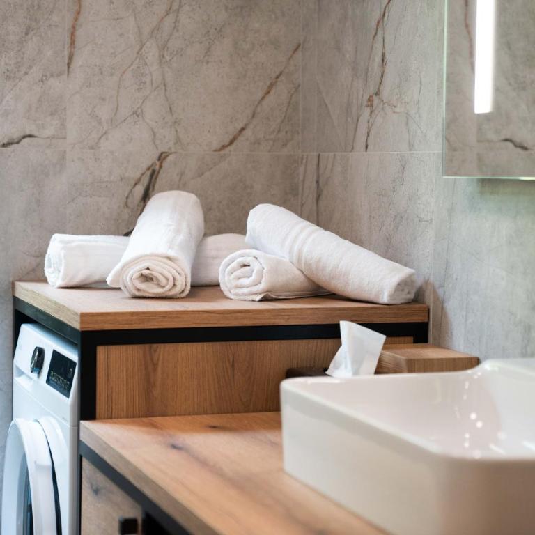 Riva Centre Suites - Appartamento con 2 Camere da Letto - 12